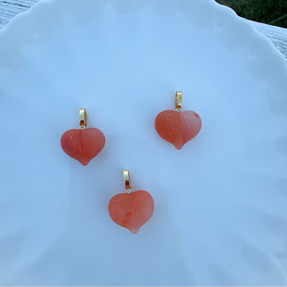SGP24 S925 Stamped Natural Nanhong Agate Heart Shape Detachable Pendants